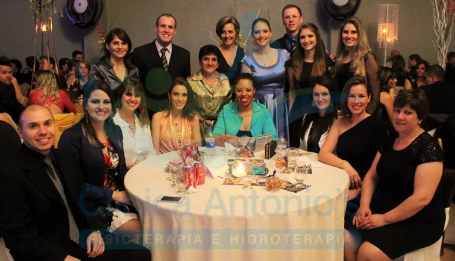 Clínica Antonio's é agraciada com a Comenda Rotária